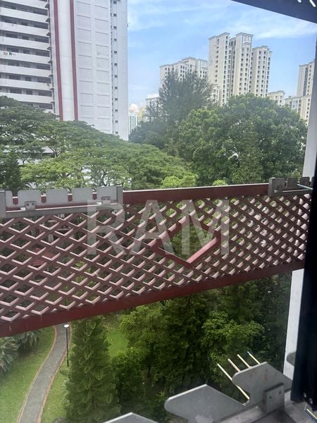 Common Room (HDB) for Rent in 129 Bukit Merah View - Image 8