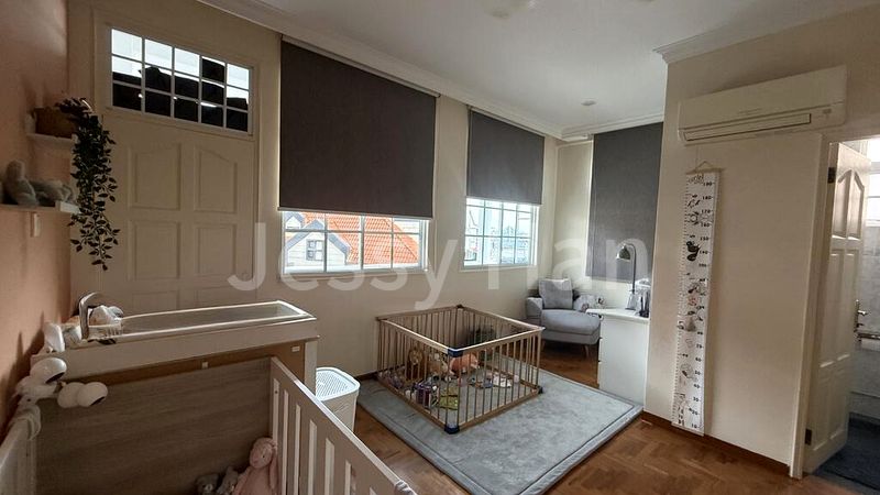 4+1 Bed Semi-Detached House (Landed) for Sale in  Bedok Avenue - Image 7