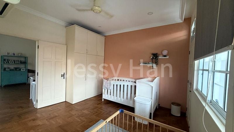 4+1 Bed Semi-Detached House (Landed) for Sale in  Bedok Avenue - Image 5