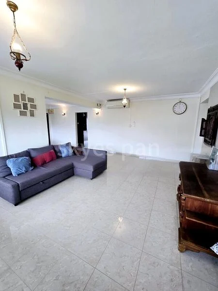 5 Room (5I) HDB for Rent in  769 Pasir Ris Street 71 - Image 3