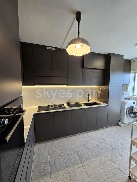 5 Room (5I) HDB for Rent in  769 Pasir Ris Street 71 - Image 1