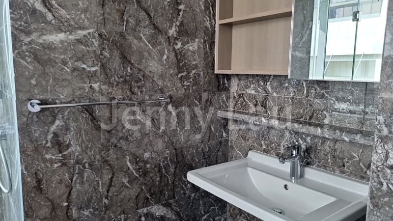 4+1 Bed Apartment (Condo) for Rent in Suites @ Cairnhill - Image 10