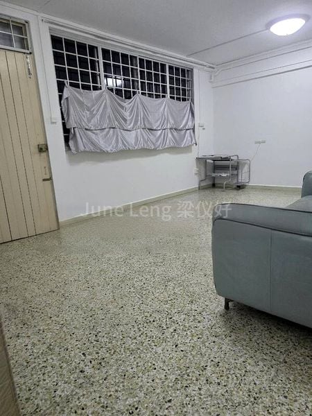 4 Room (4S) HDB for Sale in  619 Yishun Ring Road - Image 2
