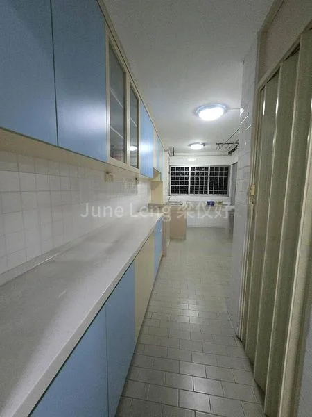 4 Room (4S) HDB for Sale in  619 Yishun Ring Road - Image 1