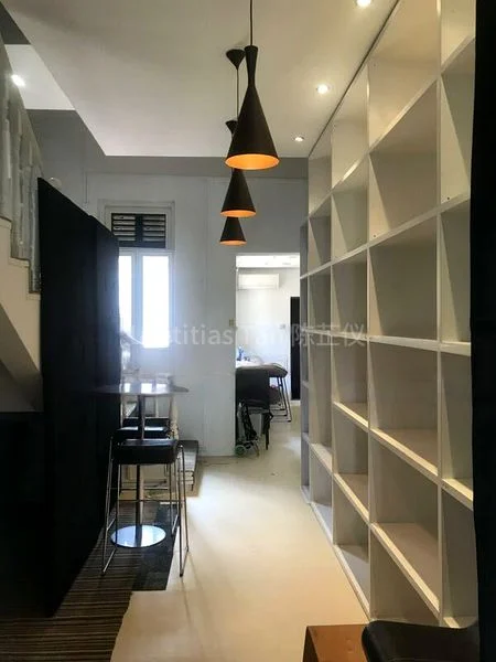 Shop / Shophouse for Rent: Middle Road - Image 5