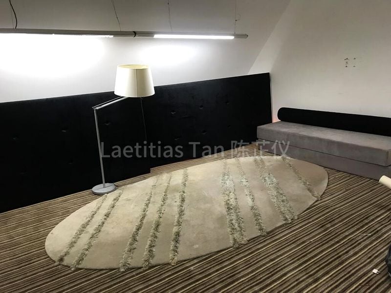 Shop / Shophouse for Rent: Middle Road - Image 1