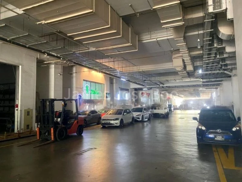 Factory / Workshop (B2) for Rent: Yishun B2 Ground Floor | 6m Ceiling | Toilet | Available Now - Image 3