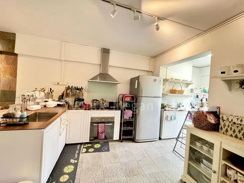 4 Room (4A) HDB for Sale in  425 Serangoon Avenue 1 - Image 9
