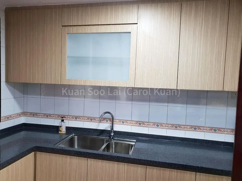 3 Bed Condo for Rent in  Westmere - Image 13