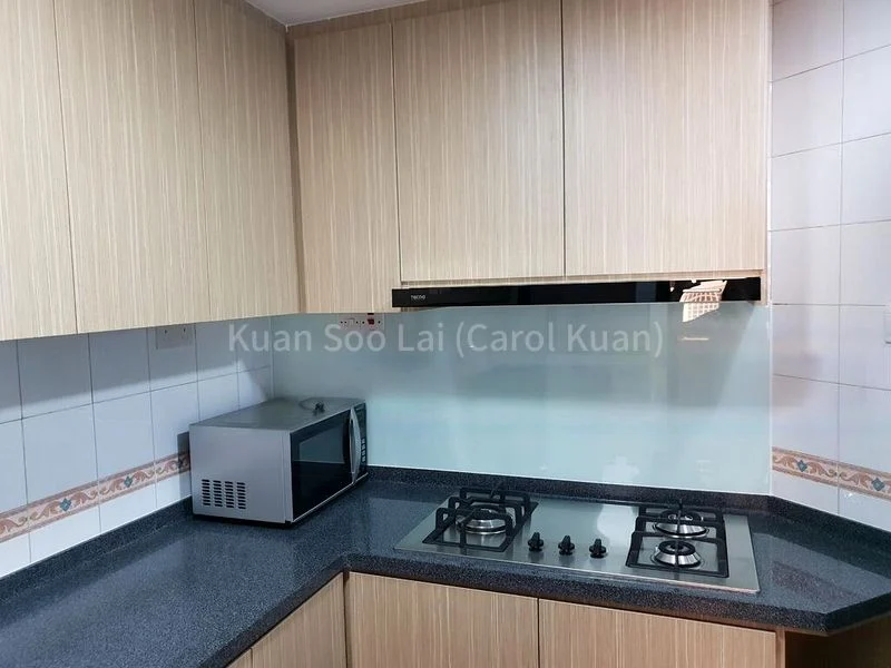 3 Bed Condo for Rent in  Westmere - Image 14