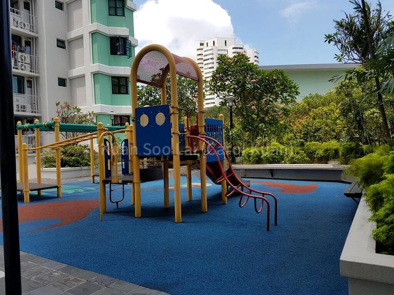 3 Bed Condo for Rent in  Westmere - Image 4