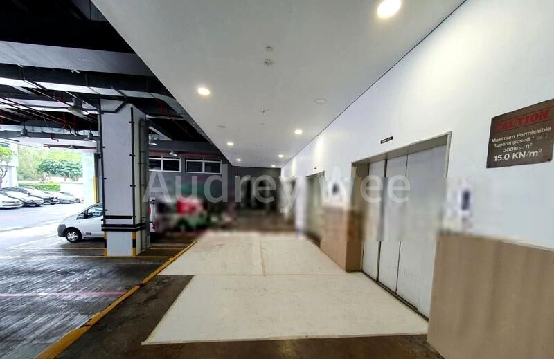 Light Industrial (B1) for Rent: Thye Hong Centre - Image 6