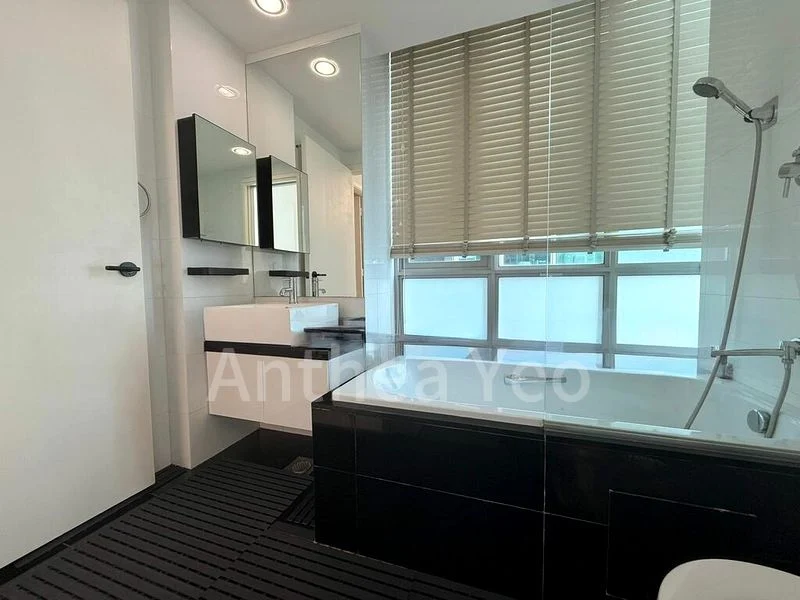 1 Bed Apartment (Condo) for Rent in  Moda - Image 2