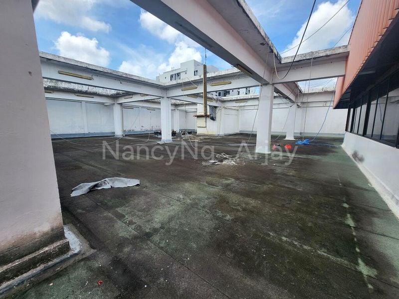 Upper Serangoon Shopping Centre Shop for Rent - Image 1