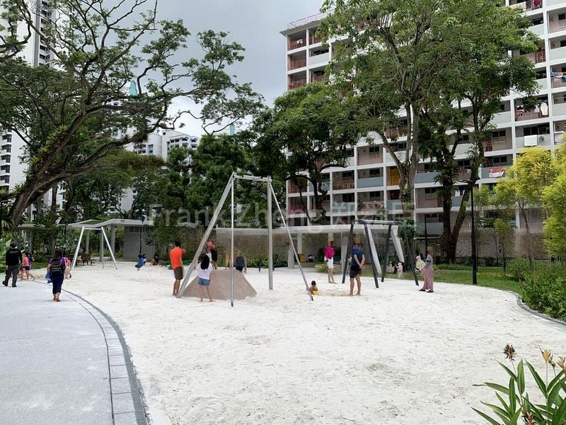 4 Room (4A) HDB for Rent in  143 Lorong 2 Toa Payoh - Image 2