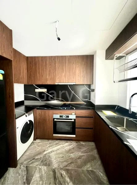 2 Bed Condo for Sale in  The Commodore - Image 5