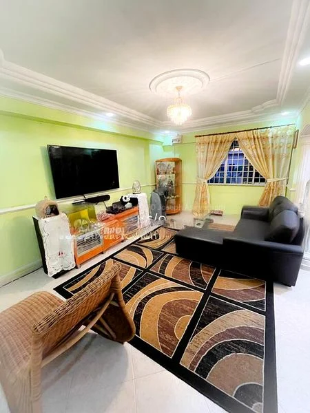 4 Room (4A) HDB for Sale in 363 Tampines Street 34 - Image 2