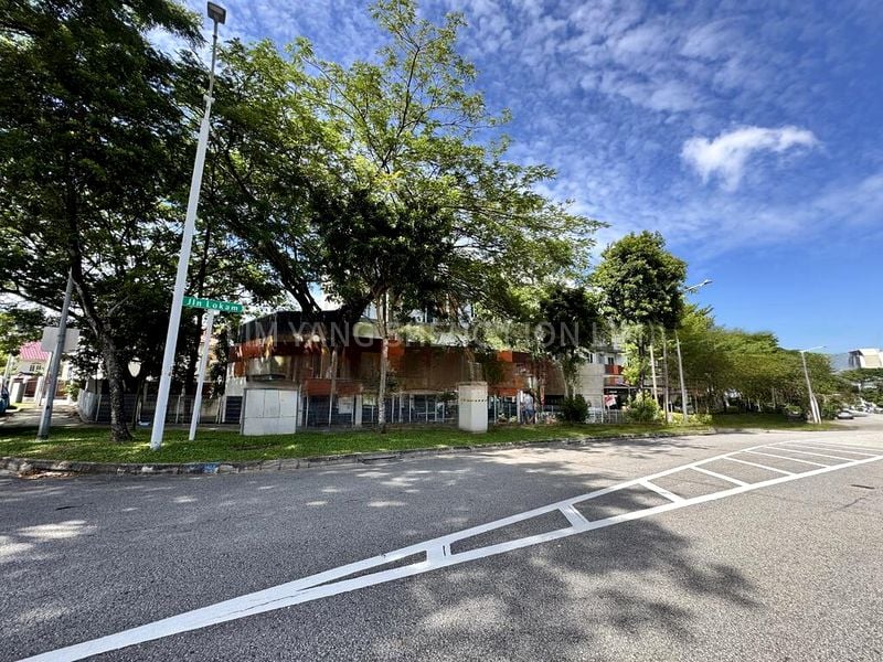 Food & Beverage for Rent: Kensington Square - Image 1