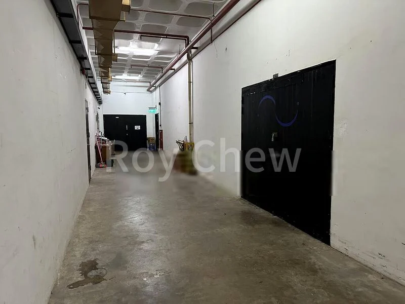 Light Industrial (B1) for Rent: Hillview Warehouse - Image 1