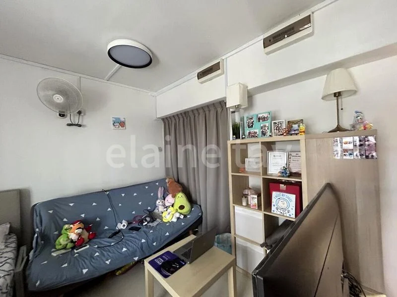 4 Bed Apartment (Condo) for Sale in  People's Park Complex - Image 13