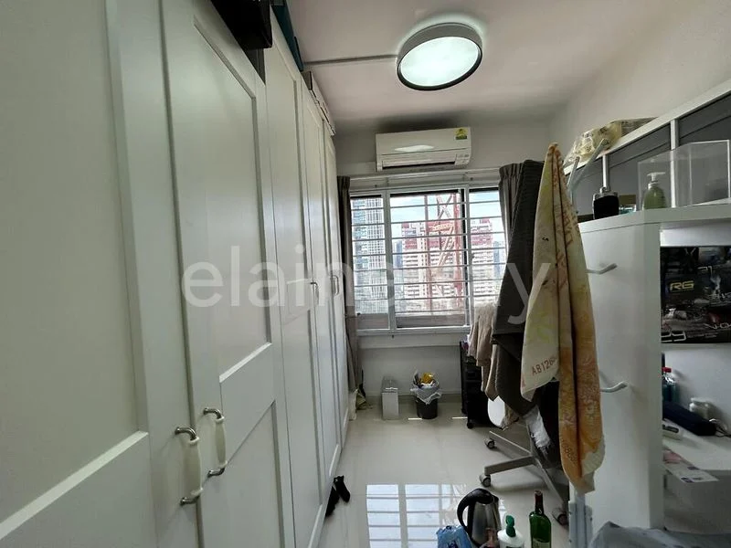 4 Bed Apartment (Condo) for Sale in  People's Park Complex - Image 11