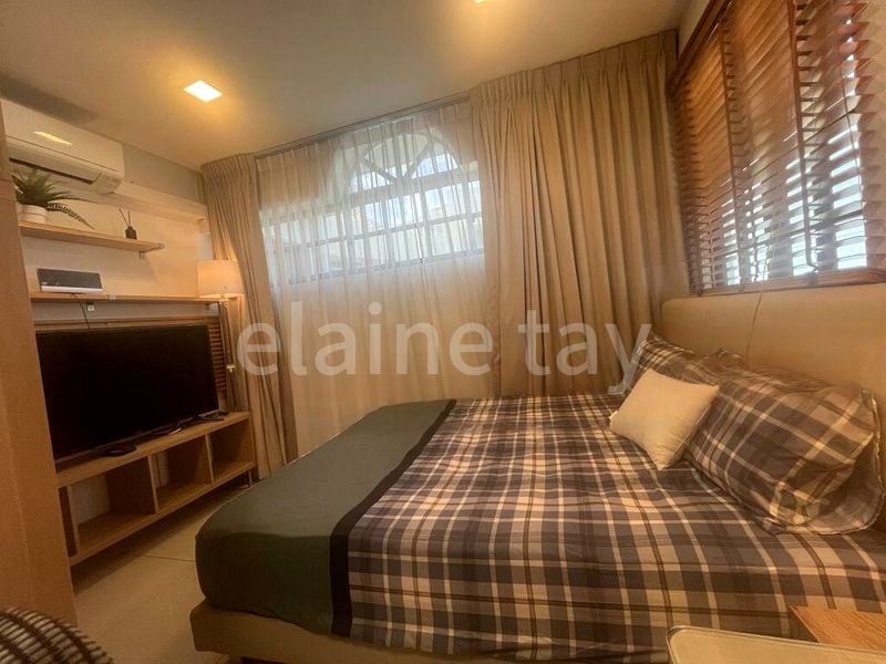 4 Bed Apartment (Condo) for Sale in  People's Park Complex - Image 7