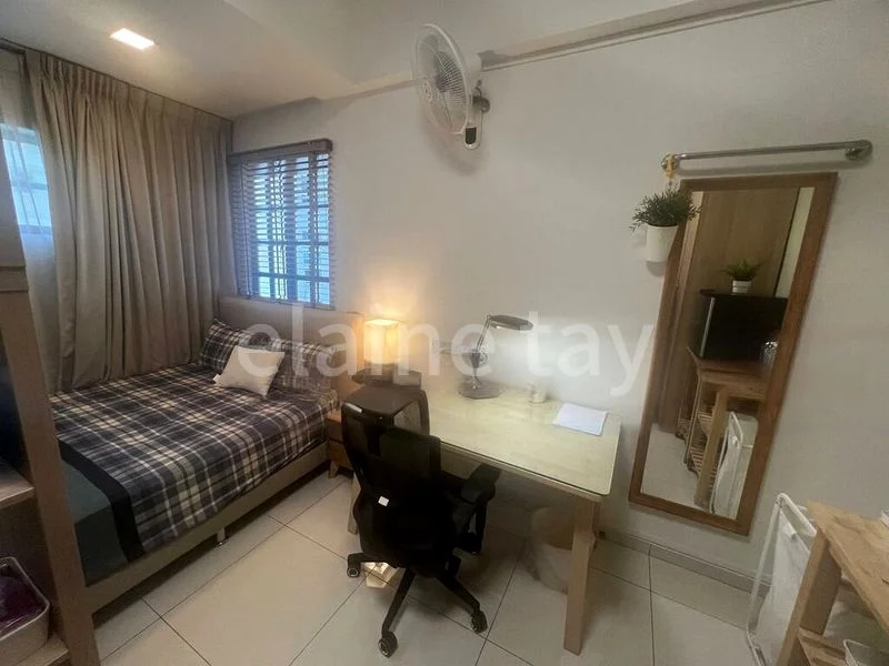 4 Bed Apartment (Condo) for Sale in  People's Park Complex - Image 4