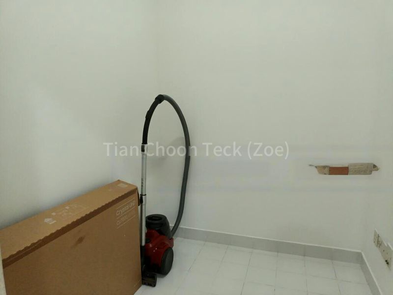 3 Bed Condo for Rent in  The Shelford - Image 8