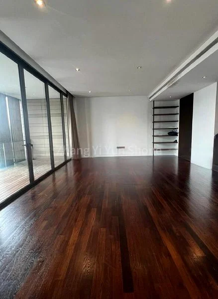 3 Bed Condo for Rent in  Lloyd Sixtyfive - Image 13