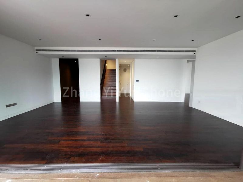 3 Bed Condo for Rent in  Lloyd Sixtyfive - Image 6