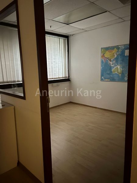 Office for Rent in  International Building - Image 6