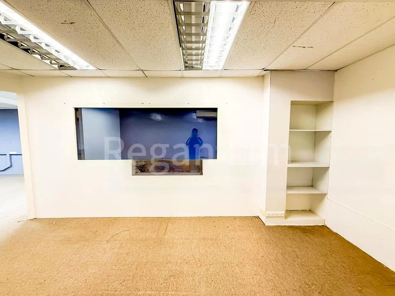 Light Industrial (B1) for Rent: 3-Storey, Standalone B1 Industrial Property - Image 11