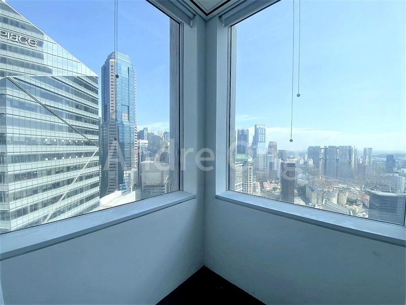 Office for Rent: UOB Plaza - Image 3
