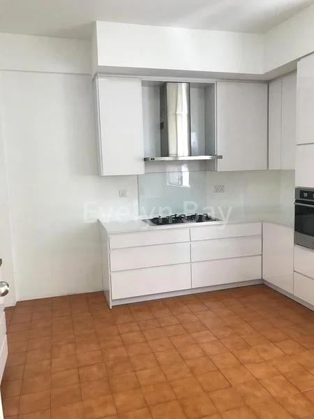 3 Bed Condo for Rent in  Far Horizon Garden - Image 6