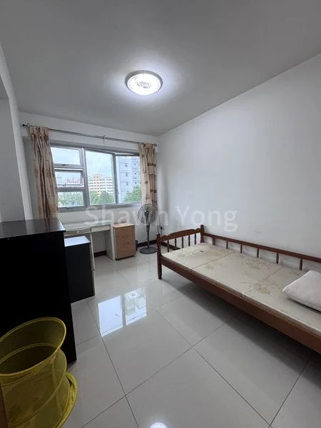Common Room (HDB) for Rent in  889D Woodlands Drive 50 - Image 1