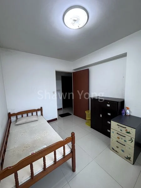 Common Room (HDB) for Rent in  889D Woodlands Drive 50 - Image 3