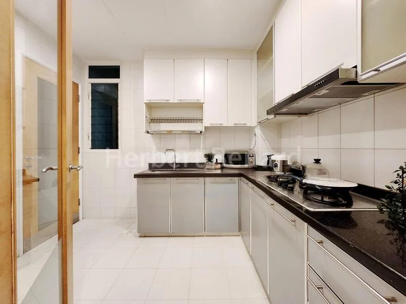 Room (Condo) for Rent in The Champagne - Image 7