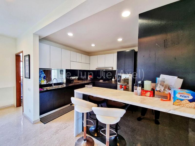 5 Bed Apartment (Condo) for Sale in Grange Heights - Image 4