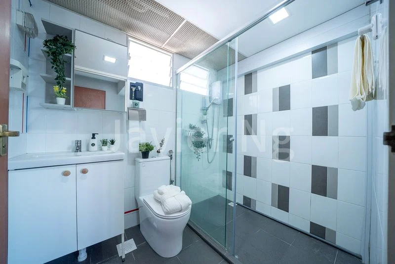 4 Room (4A) HDB for Sale in  469A Sengkang West Way - Image 3