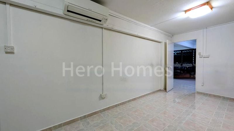 5 Room (5I) HDB for Rent in  176 Ang Mo Kio Avenue 4 - Image 2