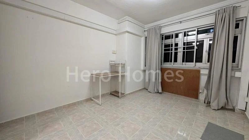 5 Room (5I) HDB for Rent in  176 Ang Mo Kio Avenue 4 - Image 4