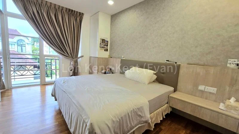 4 Bed Semi-Detached House (Landed) for Sale in  Burgundy Hill - Image 12