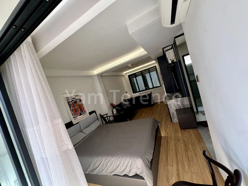 Studio Conservation House (Landed) for Rent in  Geylang Conservation Area - Image 2