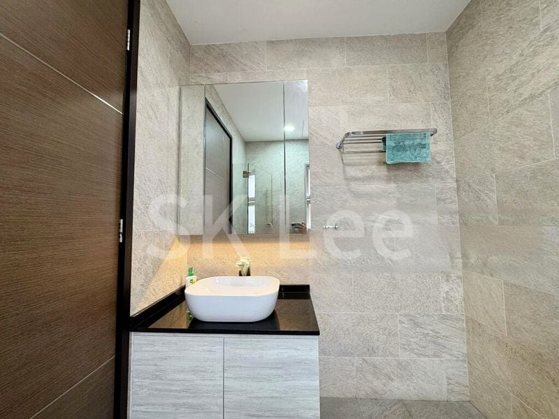 5 Bed Terraced House (Landed) for Sale in  Villa Verde - Image 4