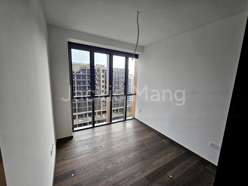 2 Bed Condo for Sale in  Liv @ MB - Image 9