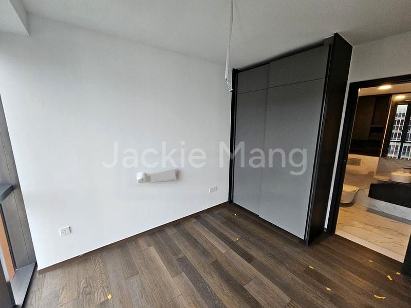 2 Bed Condo for Sale in  Liv @ MB - Image 10