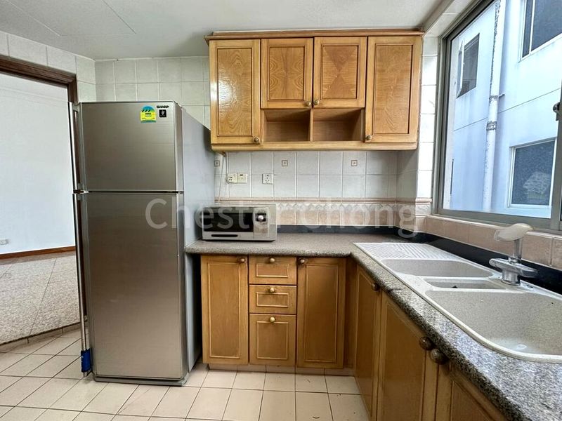 3 Bed Condo for Sale in  The Bayshore - Image 6