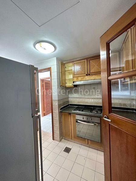 3 Bed Condo for Sale in  The Bayshore - Image 8