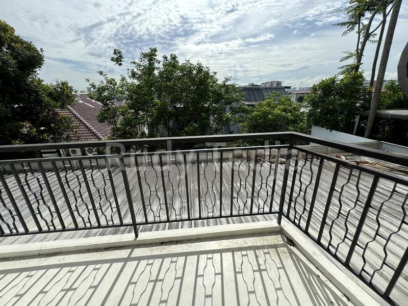 6 Bed Semi-Detached House (Landed) for Sale in  Sommerville Regency - Image 5