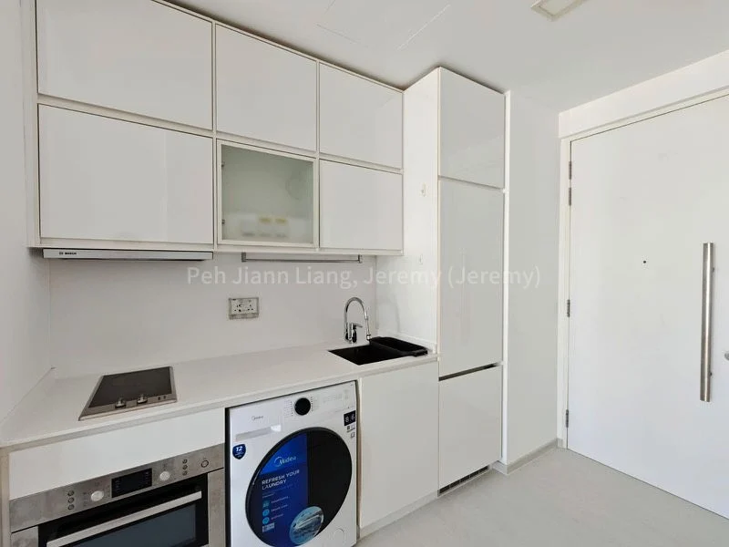2 Bed Condo for Sale in  Okio - Image 3